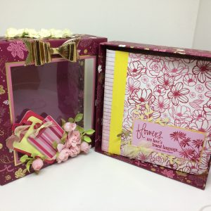 Mini-album dans son coffret cadeau