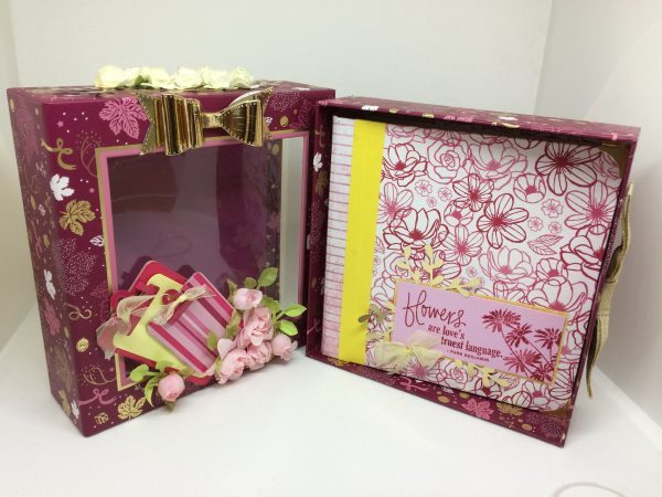 Mini-album dans son coffret cadeau